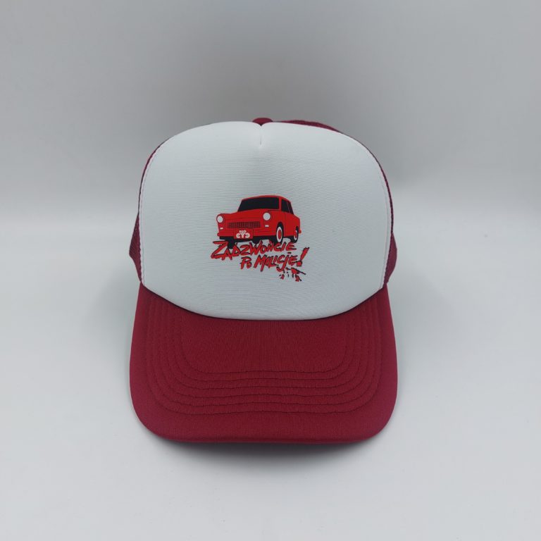 Czapka z daszkiem zdzwońcie po milicję z kultowym trabantem